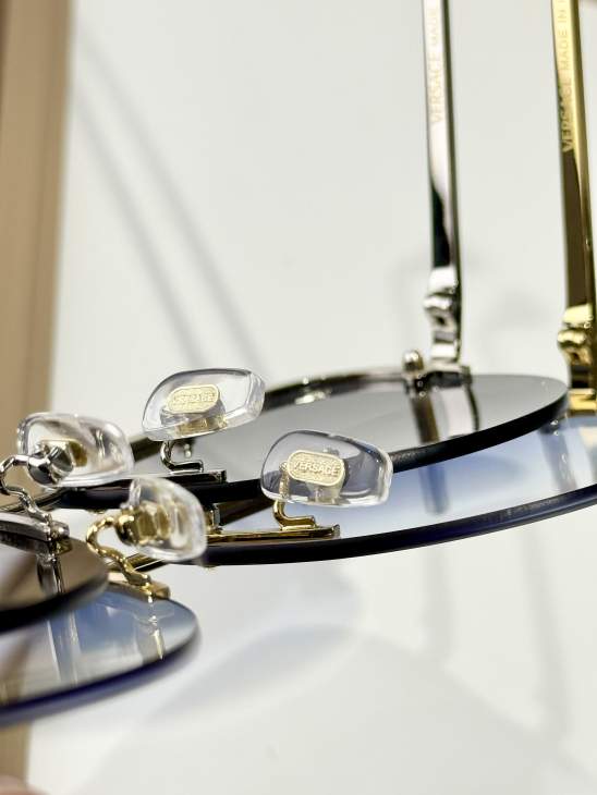 Picture of Versace Sunglasses _SKUfw77836602fw